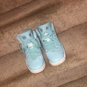 Jordan Pantone 6’s Size 7